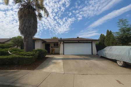 34843 Warwick Court
