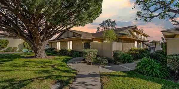 2736 Jill Place