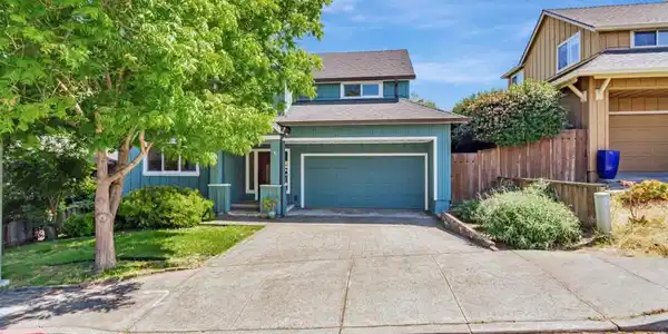 2604 La Paloma Lane