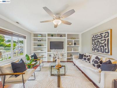 1943 Regello Ct
