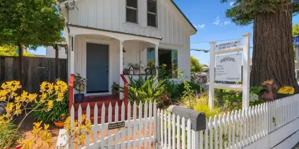 529 Capitola Avenue