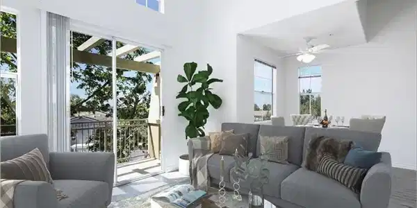 4 Woodcrest Lane