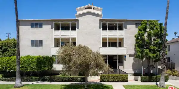 1101 Lincoln Boulevard