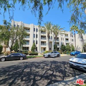 5625 Crescent Parkway