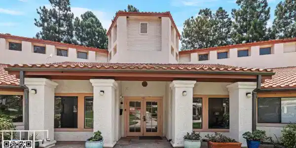 501 Palisades Drive