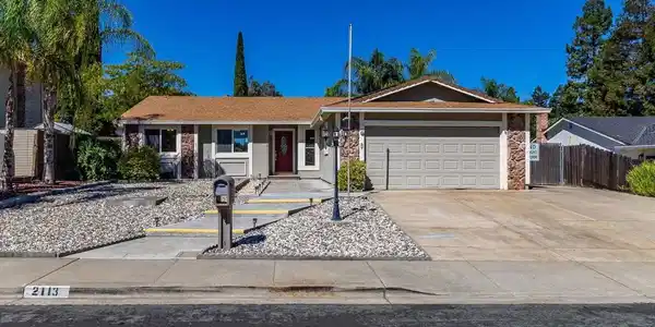 2113 Cordoba Way
