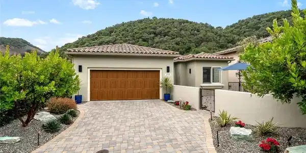 2535 Lupine Canyon