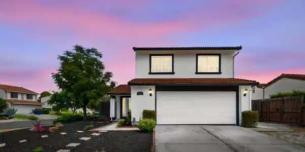 1145 Lovelock Way