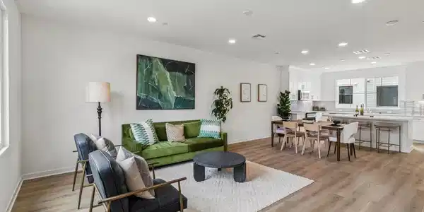 2572 Delphinium Lane