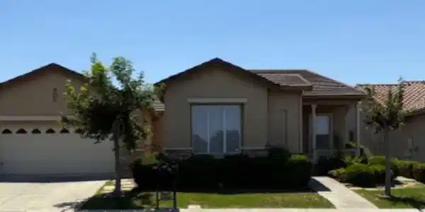 603 Twin Lakes Ln