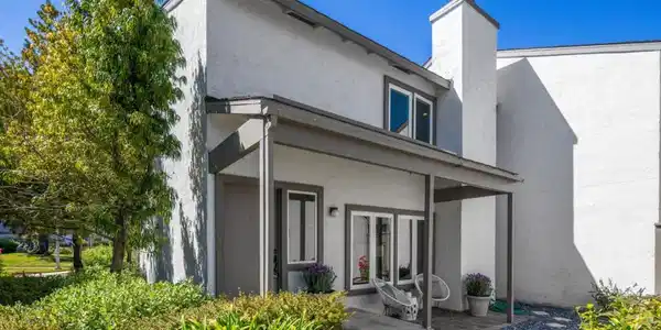 825 Cortez Lane
