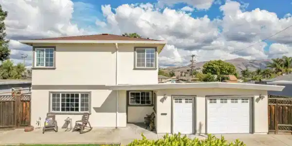 42932 Peachwood Street