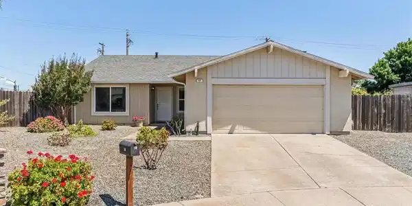 50 Sharon Dr