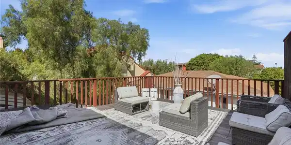 2304 Voorhees