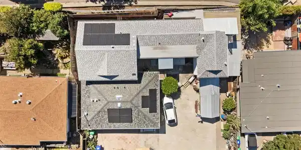 2000 Miramar Ave