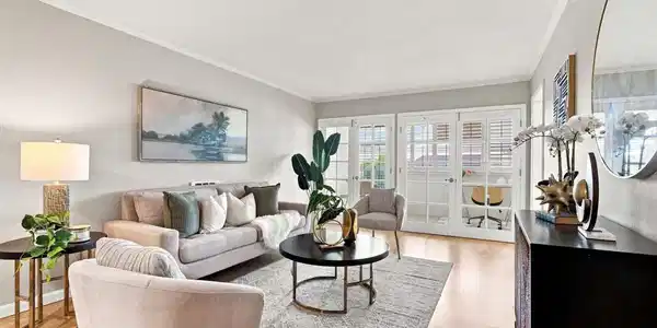 2137 Otis Dr