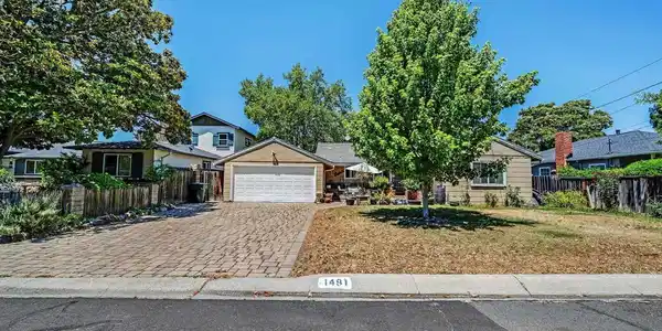 1481 Davis Ave