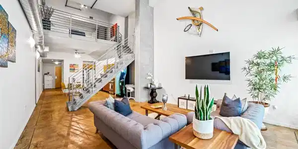 350 11th Ave.