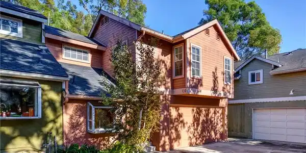 2206 Canyon Drive