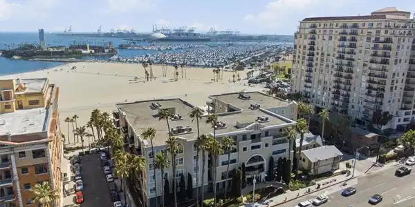 1000 E Ocean