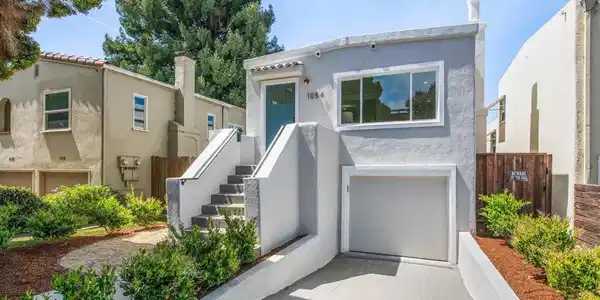 1054 Masonic Ave.