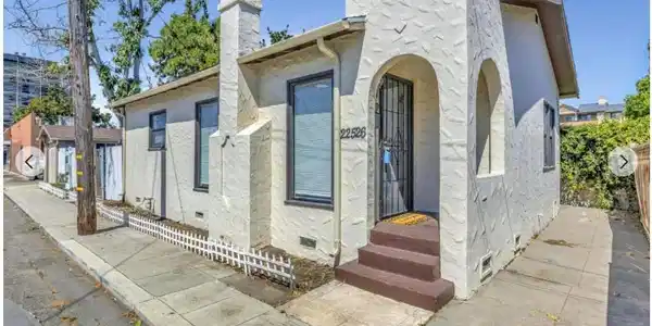 22526 Richard Place