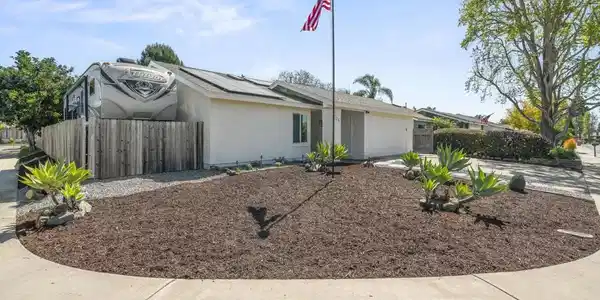 726 Fredricks Avenue