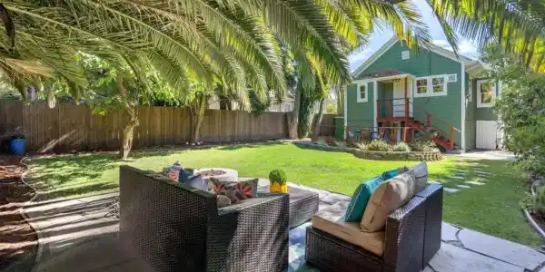 3240 Nicol Ave