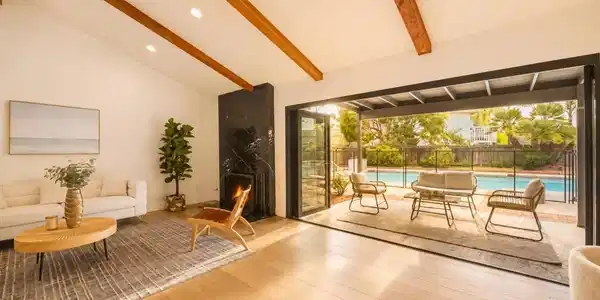 802 Santa Hidalga