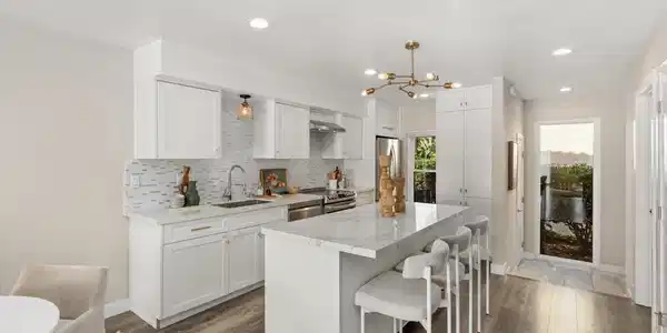 1913 Alga Rd