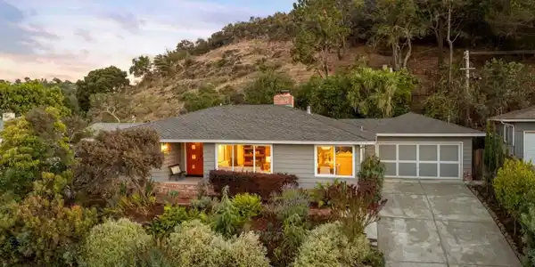 912 Viewridge Drive