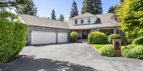 4 Beresford Court