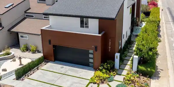13792 Mercado Dr