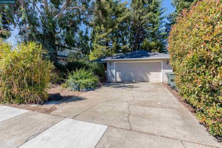 4175 Coulombe Dr