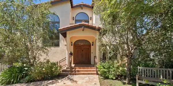 1136 Harvard Street
