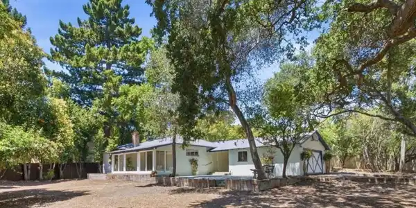 2033 San Carlos Avenue