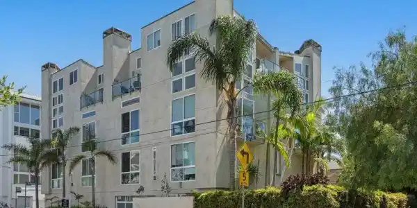 24 YAWL Street