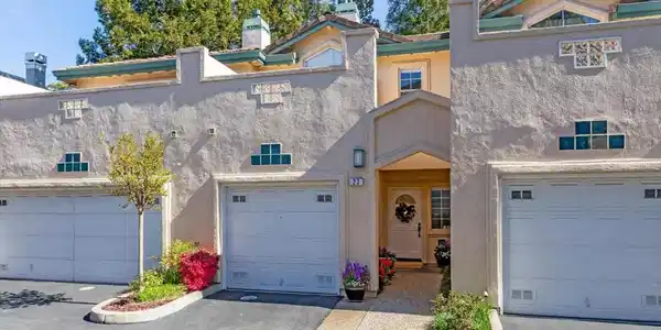 4173 El Camino Real