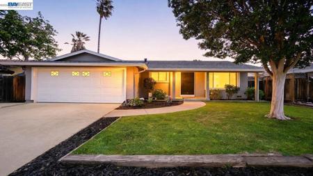 34352 Newton Ct