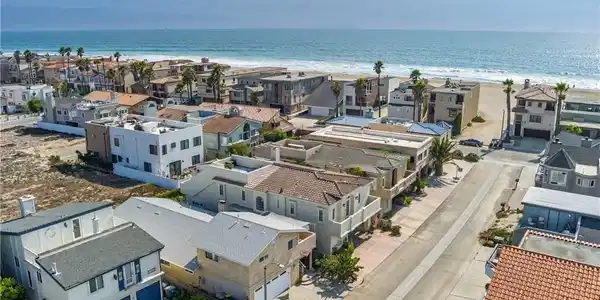 5330 Seabreeze Way