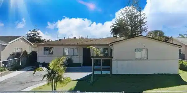 1046 N 5th Place