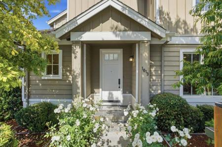 1613 Kentfield