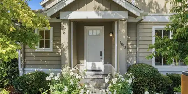 1613 Kentfield