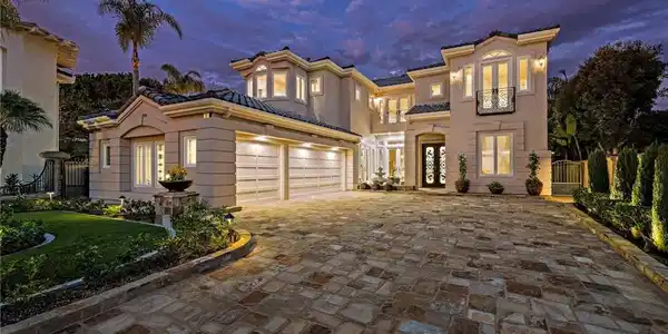 35 Emerald Glen