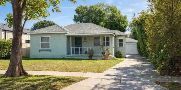 4256 Neosho Avenue