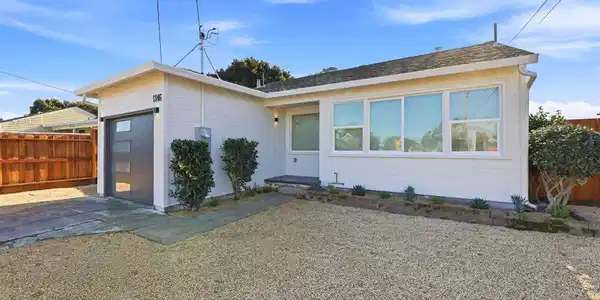 1346 Manor Dr
