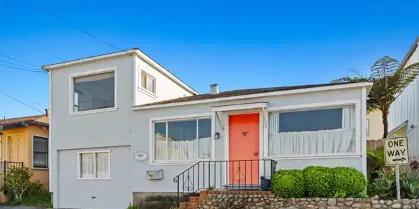 759 Mermaid Avenue