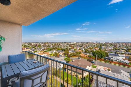 1108 Camino Real