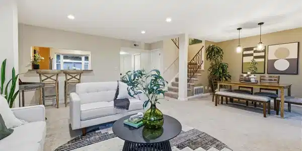 1589 Ashwood Dr.