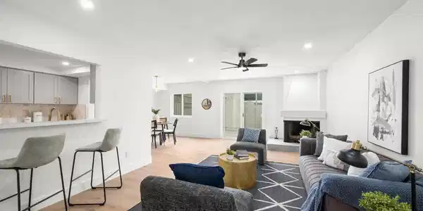 4012 Mount Acadia